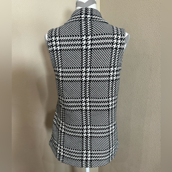 Women’s CHAPS brand Houndstooth Vest, EUC! - Picture 4 of 7
